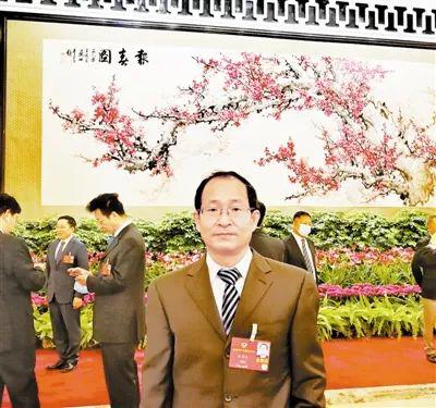 图为张水波在京参加今年全国政协会议。