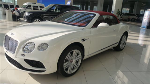 2017款宾利欧陆敞篷4.0T GTC 优惠行情