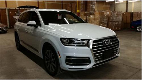19款进口奥迪Q7天津港现车价格优惠促销