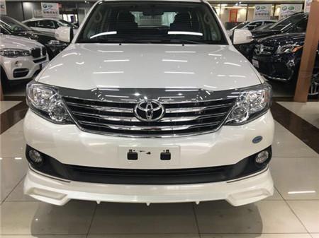 15款丰田奔跑者2700四驱价格及配置解析