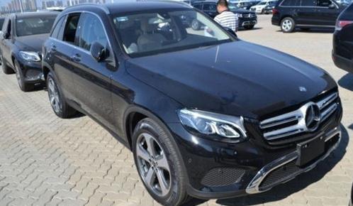 18款奔驰GLC300运动型SUV全景天窗配置