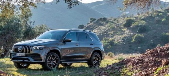 出门前不精心装扮怎么行22款奔驰GLE53