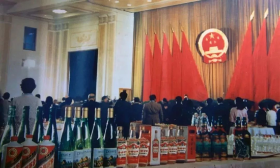 1987年国庆招待会，王朝葡萄酒为国宴用酒