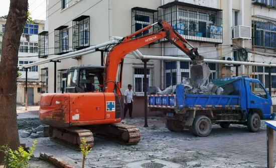 清运路面渣土