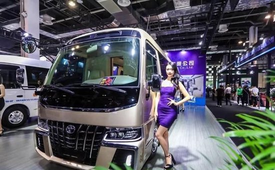 原装丰田考斯特9座豪华定制版房车价格