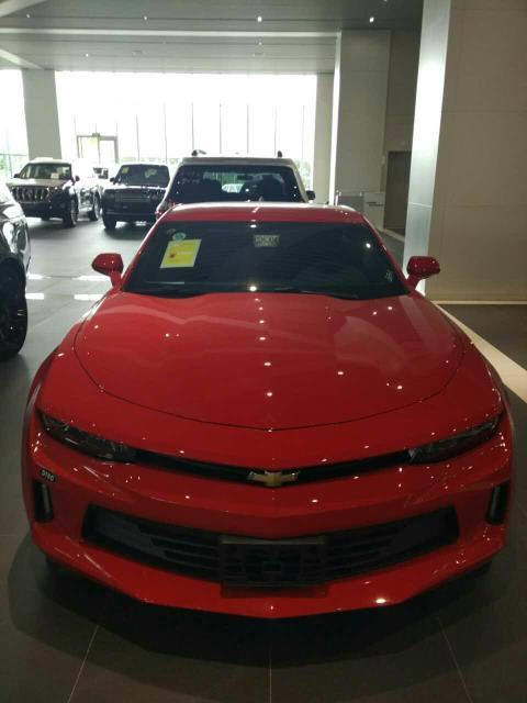 雪佛兰科迈罗大黄蜂 充满智能科技气息