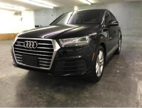 18款奥迪Q7现车价格 3.0T越野优惠狂潮