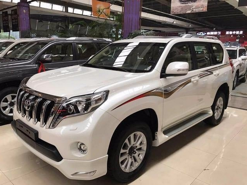 17款丰田霸道2700近日到店提车改装免费