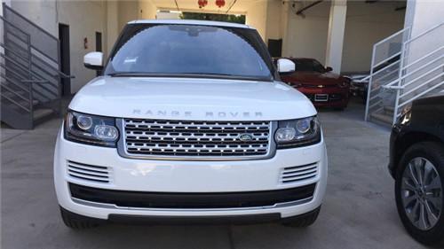 2017款路虎揽胜行政3.0超级特价抢购ing