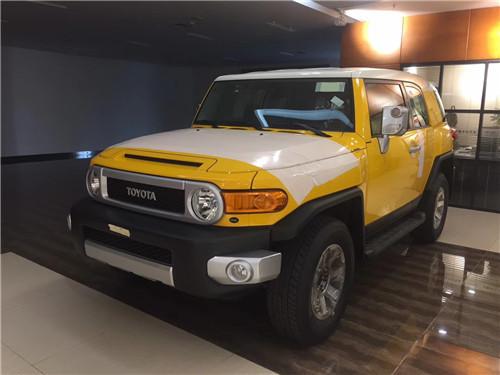 17款丰田FJ酷路泽 天津港现车火热促销