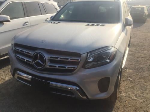 银色奔驰GLS450津港现车抄底我们不一样