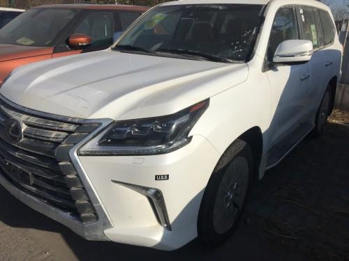 18款雷克萨斯LX570 现车充足迅猛降底