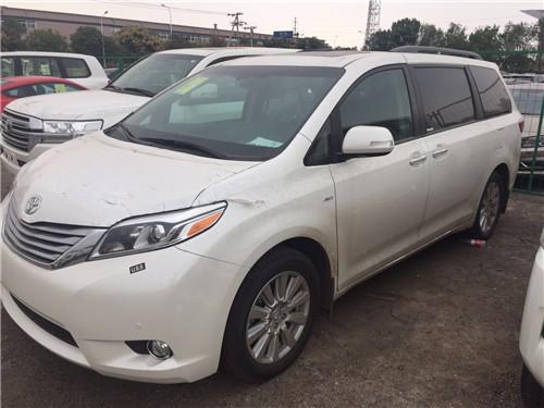 17款丰田塞纳四驱LE年终售价46.5万报价