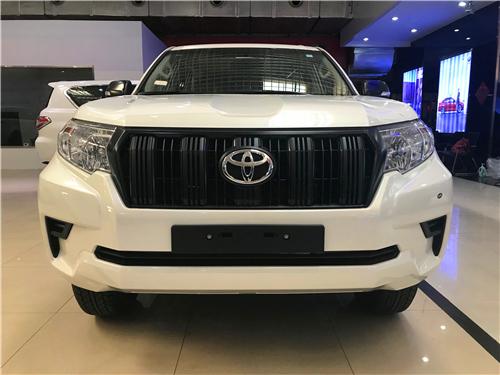 18款霸道2700现车到店活动促销 优惠多多