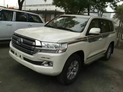 17款丰田兰德酷路泽4000 全国出售降价