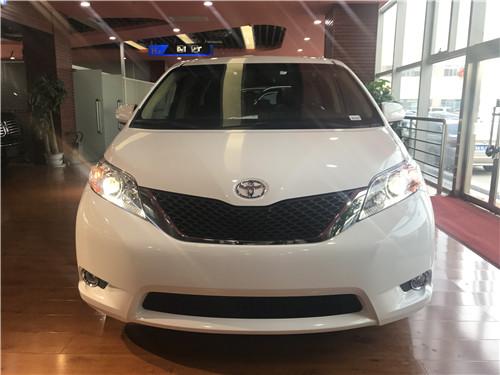 2018款丰田塞纳3.5L商务MPV促销优惠价