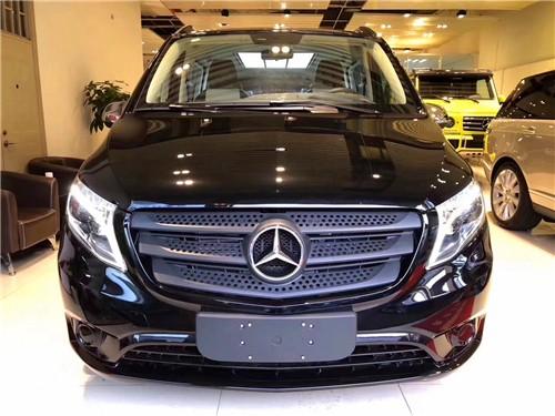 2018款奔驰V260商务车V260尊贵版