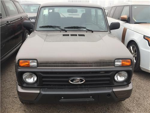 拉达涅瓦 超强越野性能四驱完爆吉姆尼