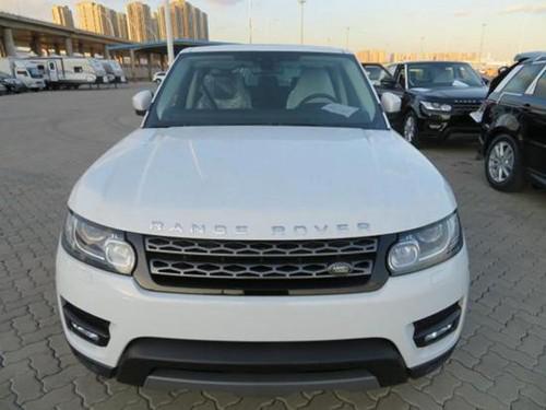 17款路虎揽胜运动版触底价酬宾