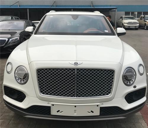 2018款宾利添越现车 进口柴油版奉献底价