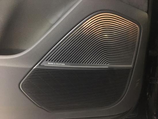 2018款加版奥迪Q7满配 豪华SUV最新报价