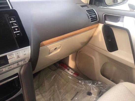 2018款丰田霸道2700 零利润清仓狂欢购