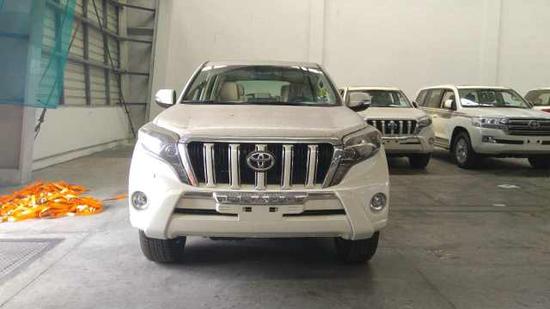 2017款丰田霸道2700年末大规模降价抢购