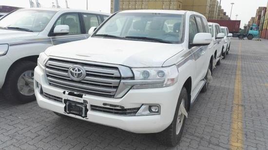 17款丰田酷路泽4600 中东版越野超低价