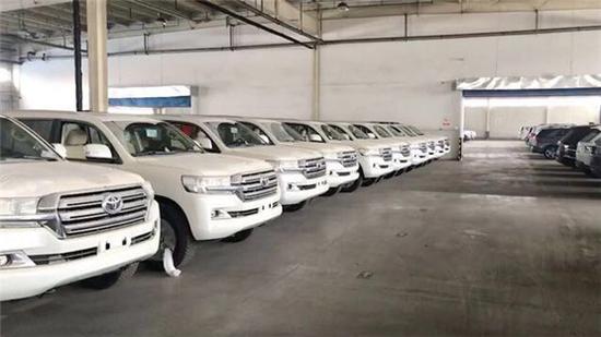 中东版17款酷路泽4000年底降价通知