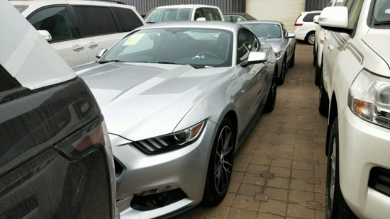 2017款福特野马P版与标准版 最低报价表