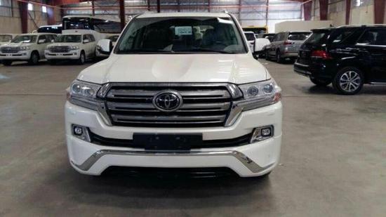 18款丰田酷路泽5700 天津港超低价促销