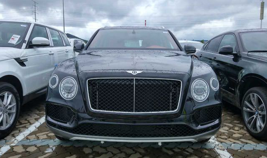 17款宾利添越4.0T柴油大型SUV津港新报价