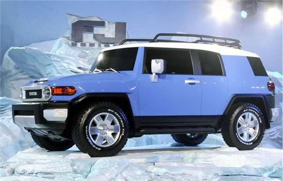 17款丰田FJ酷路泽炫酷外形超强性能现车