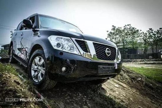 17款进口尼桑途乐4.0足够动力 新年特惠