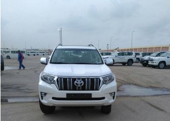 2018款丰田霸道2700现车详细配置及报价