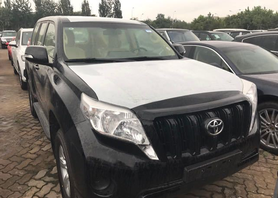 17款丰田霸道2700中东版越野车价格优惠