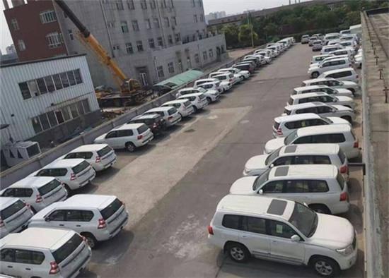 丰田霸道2700中东版越野车激情释放魅力