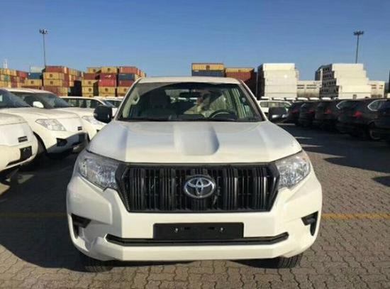 2018款丰田霸道2700 港口现车接受预定