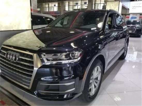 平行进口2018款奥迪Q7天津港现车出售中