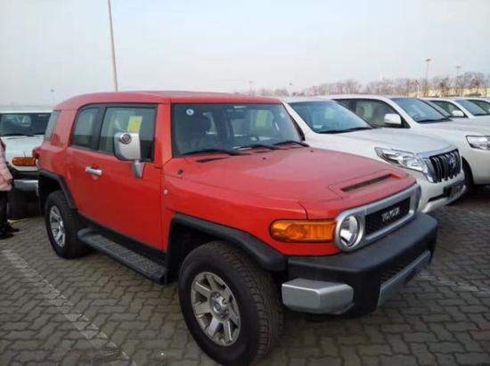 2017款丰田FJ酷路泽 现代感十足动力强劲