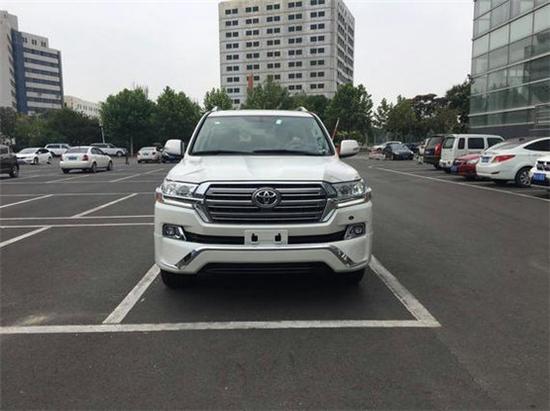 18丰田酷路泽4000新车 震撼上市现车选购