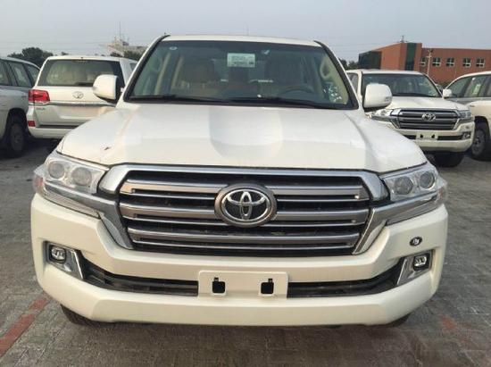 2018款丰田酷路泽4000优惠多好运转不停