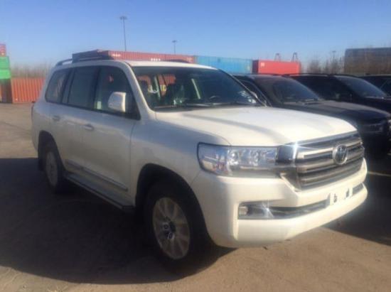 18丰田酷路泽4000新车到港 独家首发价格