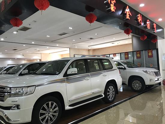 2017款中东版丰田酷路泽4000优惠促销中