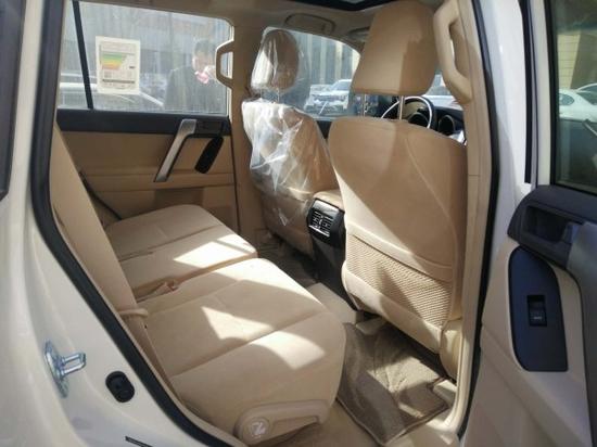 2017款丰田霸道2700中东版越野丐版报价