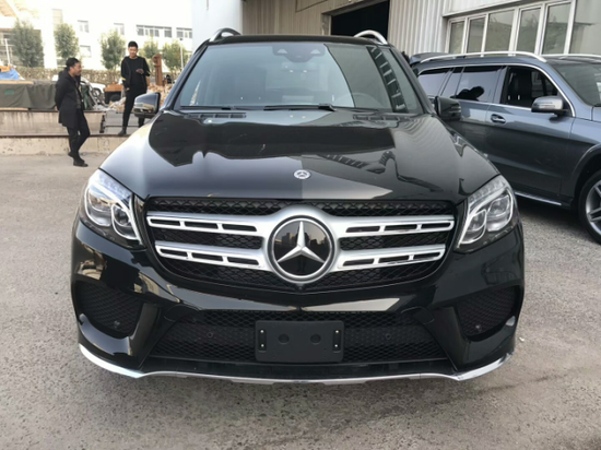 2018款奔驰GLS450AMG加版购车季寒冬促