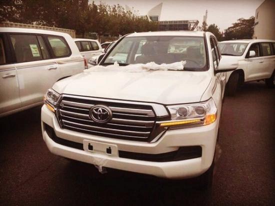 18款酷路泽4000现车当日提天津最低报价