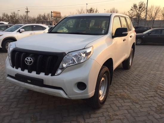 17款中东普拉多2700天津港现车最新报价