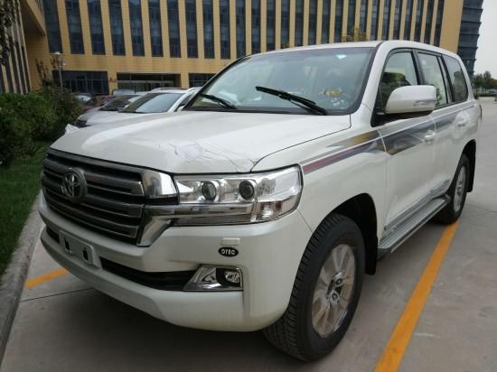 18款丰田酷路泽4000中东版报价豪华改装