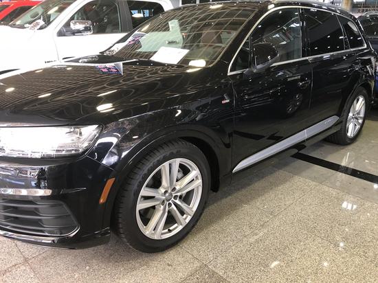 17款奥迪Q7加版现车优惠国内港口现车